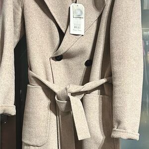 Elegant Beige Double-Breasted Pea Coat
